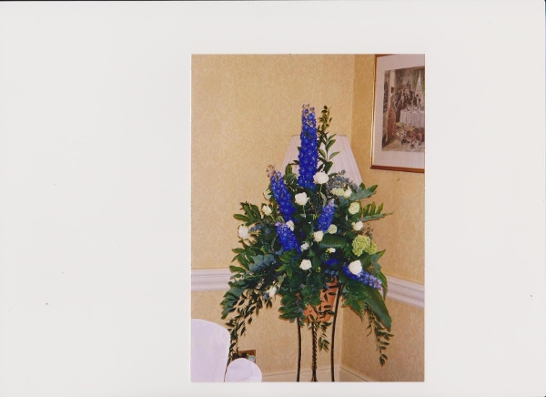 Pedestal Arrangement from £75.00 - Fleurs Artisan