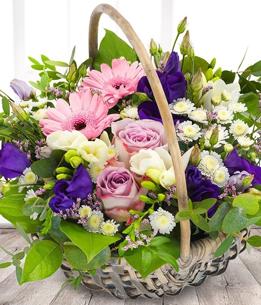 Sweet Basket - Presentation Florist